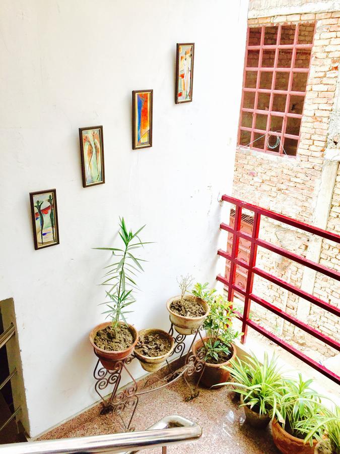 The White Canyon Hotel Varanasi Exterior foto